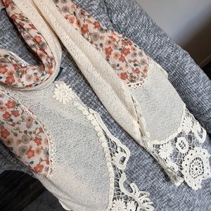 Lace Trim Scarf